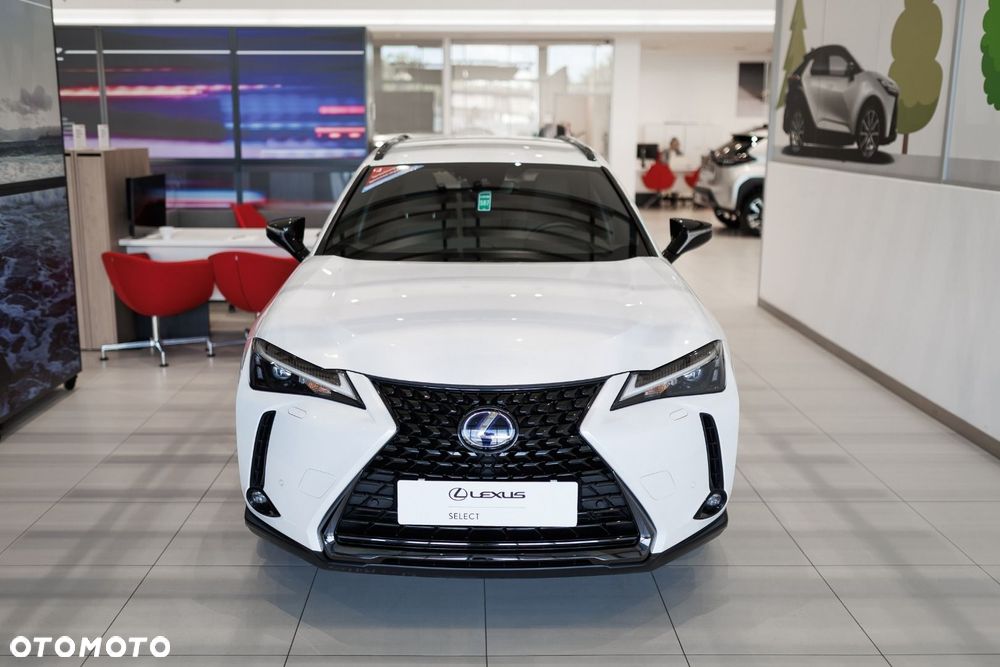 Lexus UX - 3