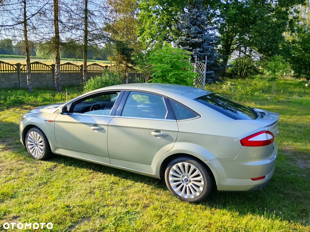 Ford Mondeo - 12