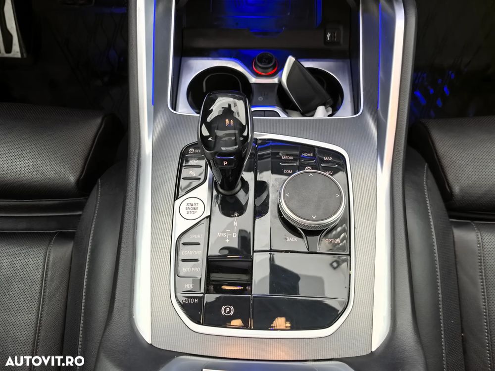 BMW X6 xDrive40i AT MHEV - 19