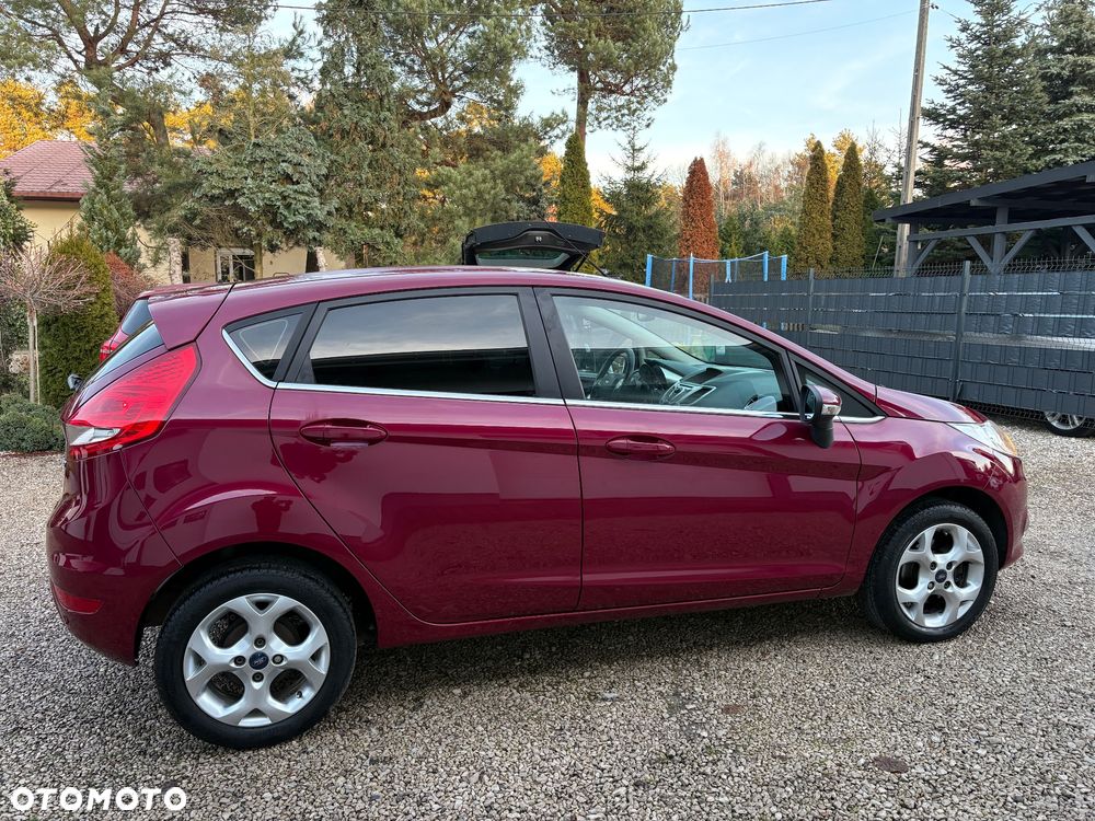 Ford Fiesta 1.4 Champions Edition - 10