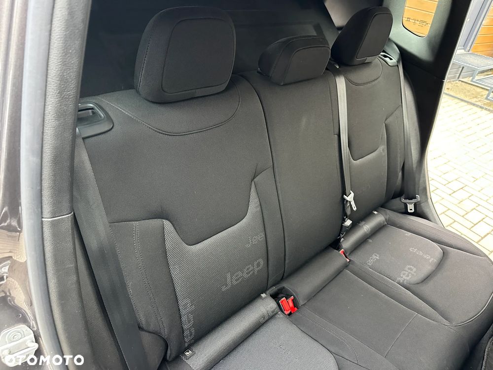 Jeep Renegade - 23