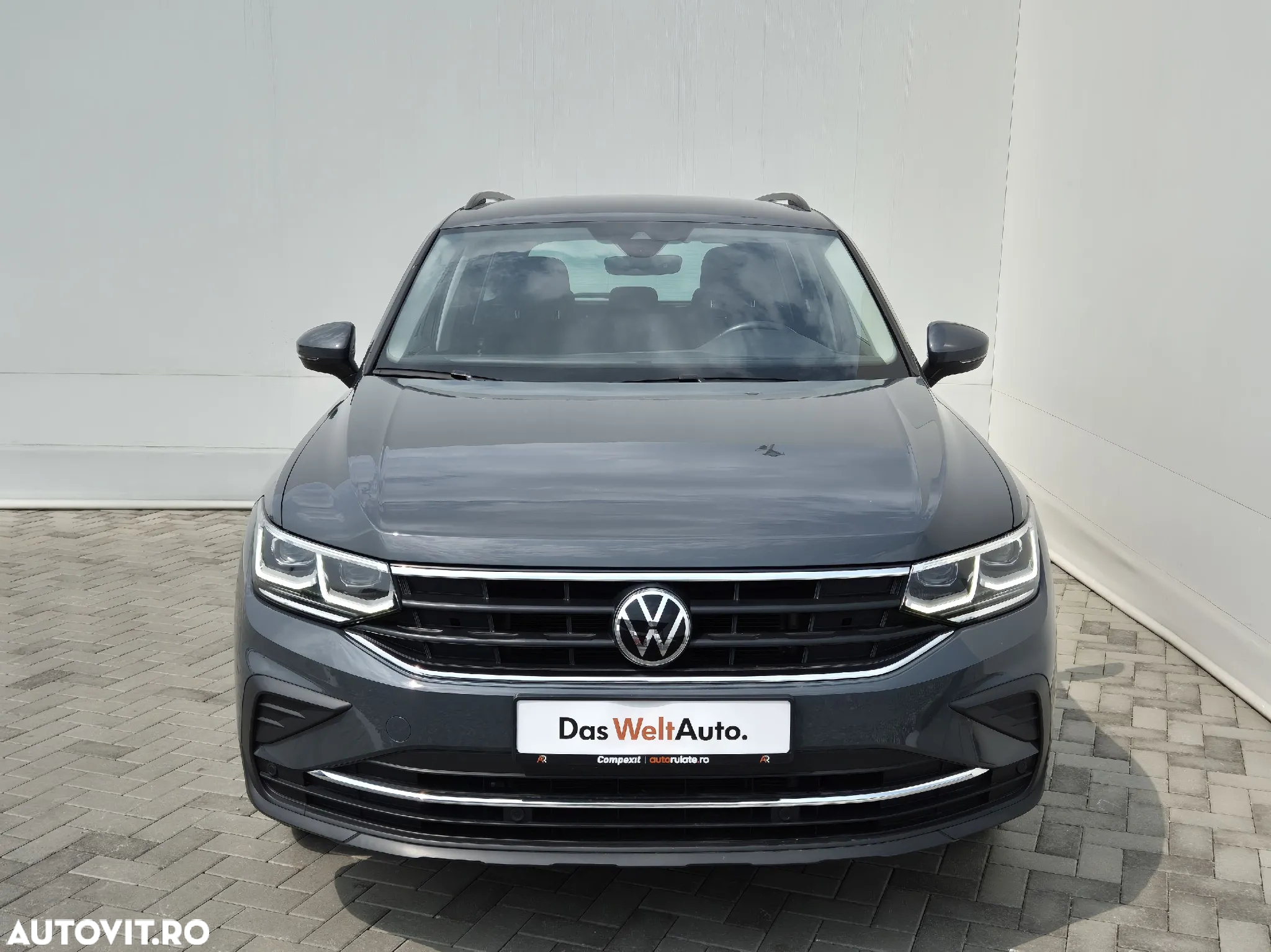 Volkswagen Tiguan - 8