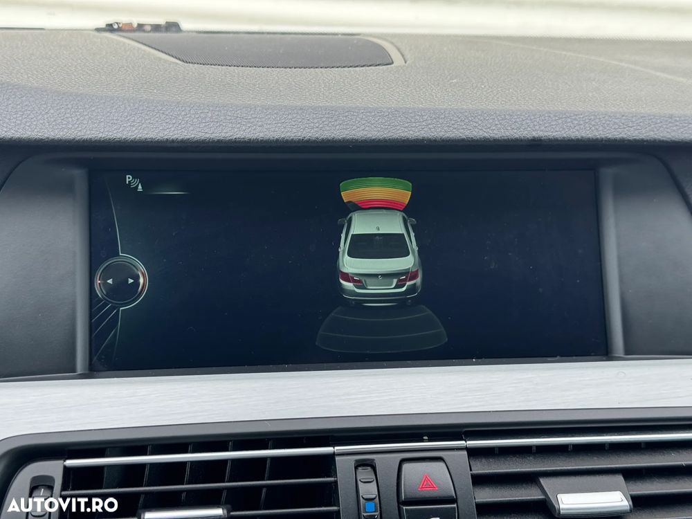 BMW Seria 5 525d xDrive Sport-Aut. - 21