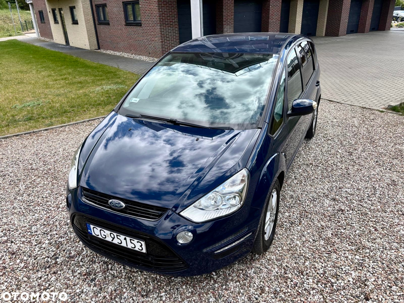 Ford S-Max - 9
