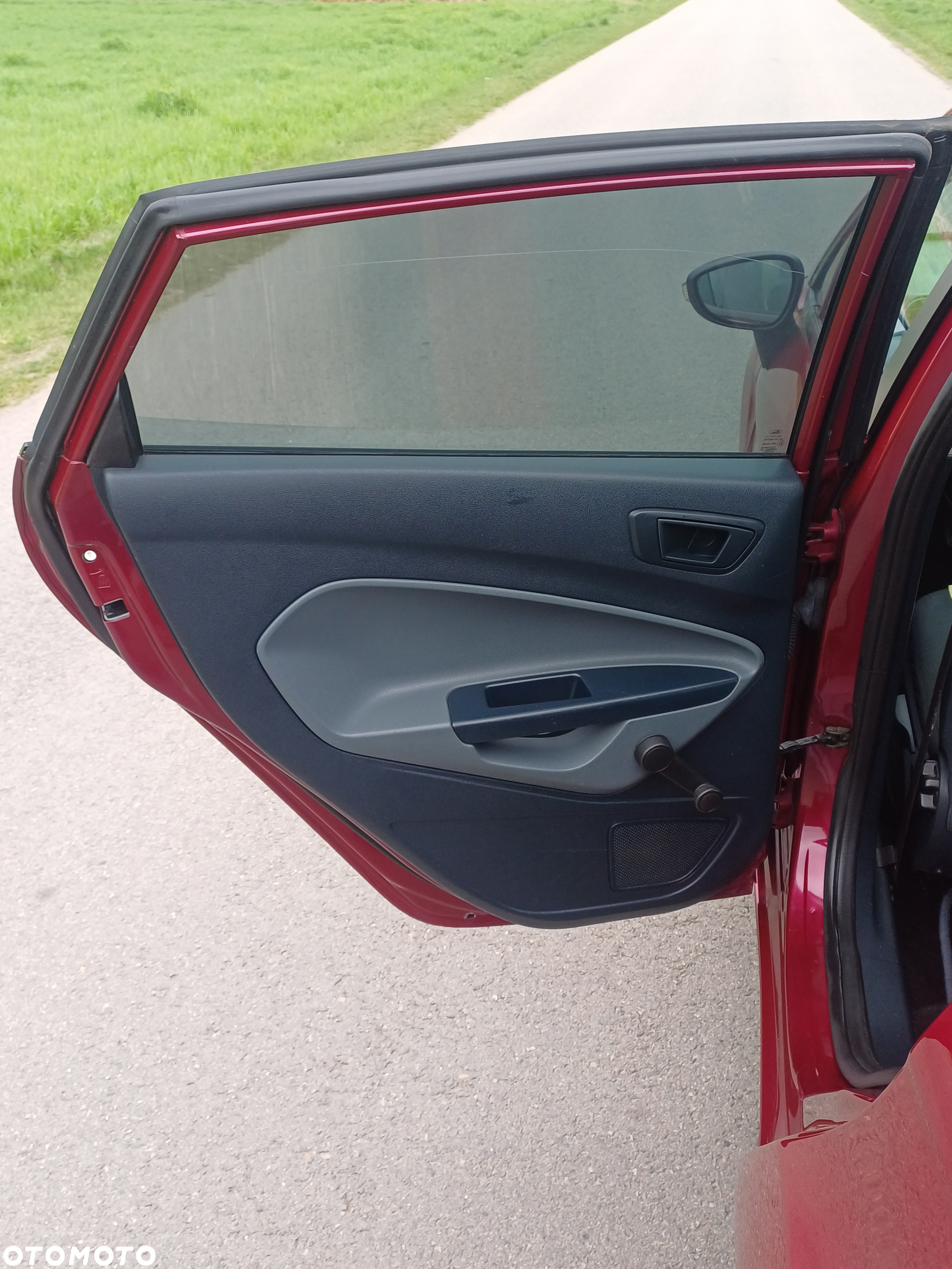 Ford Fiesta 1.4 Ghia - 20