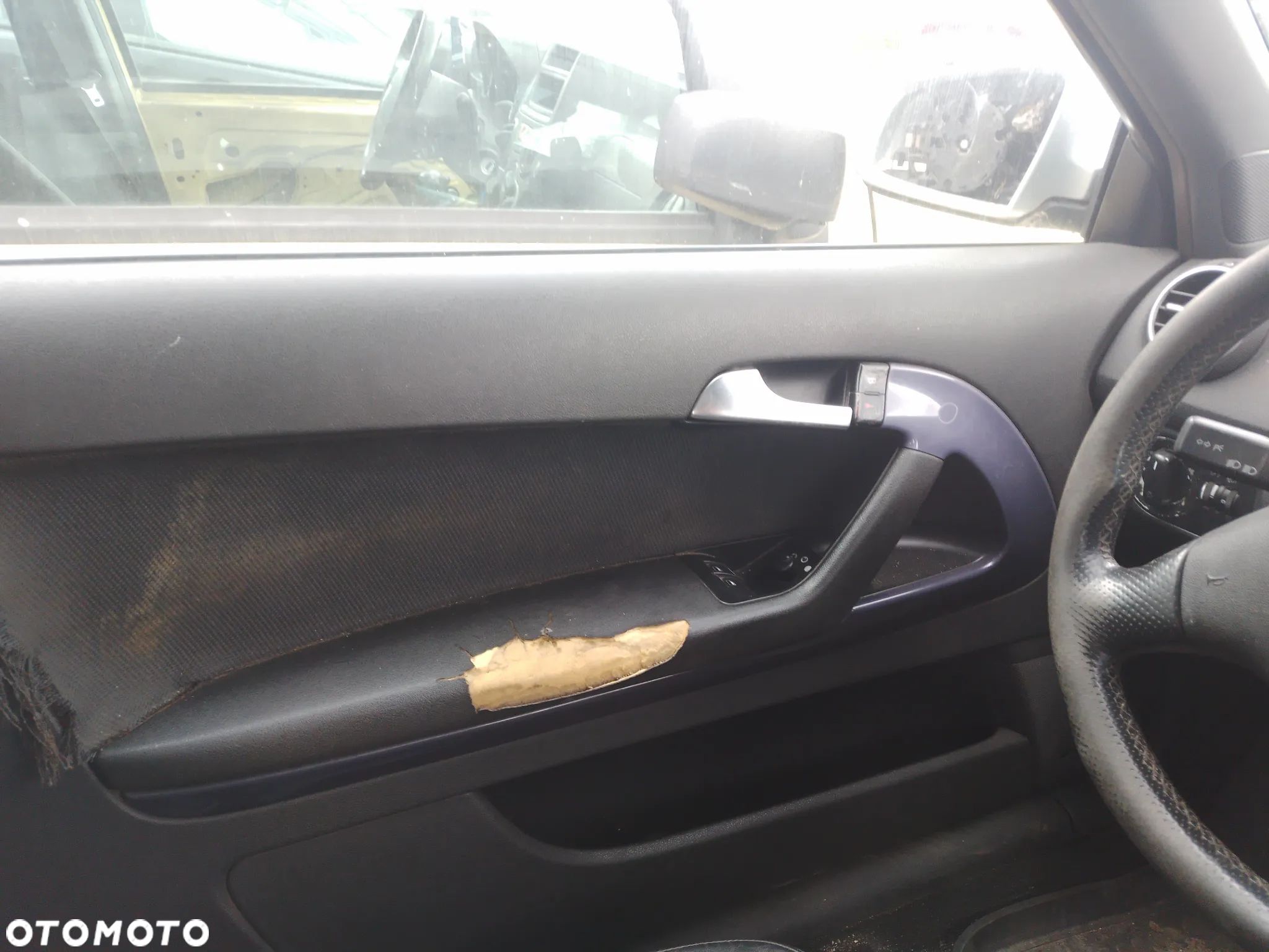 AUDI A3 8P 03-08 2.0 TDI BKD LY7W  BOCZEK DRZWI PRAWY LEWY - 1