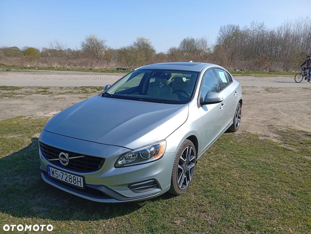 Volvo S60 T5 Geartronic Momentum - 1