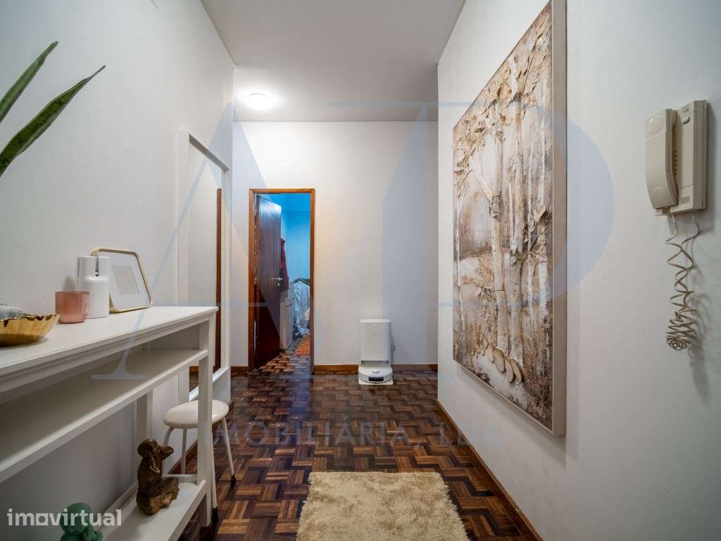 Apartamento T3+1 na Av. Londres - Grande imagem: 2/15