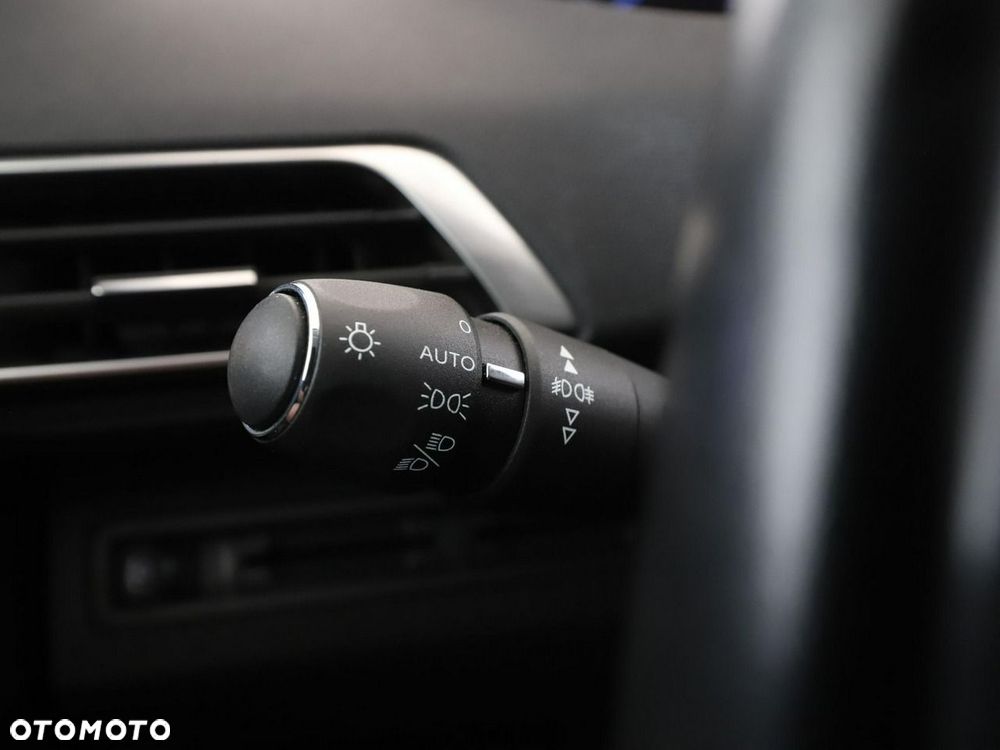 Peugeot 3008 1.5 BlueHDi Allure S&S - 34