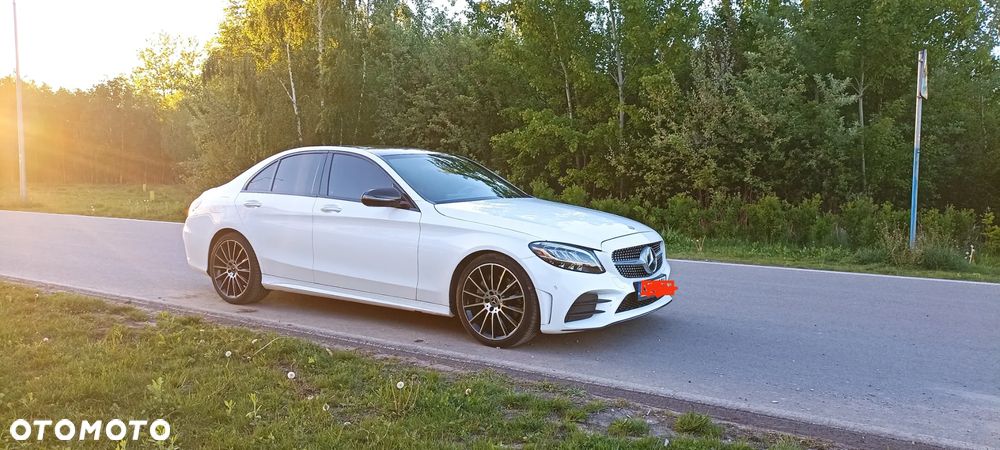 Mercedes-Benz Klasa C 300 T 9G-TRONIC AMG Line - 3