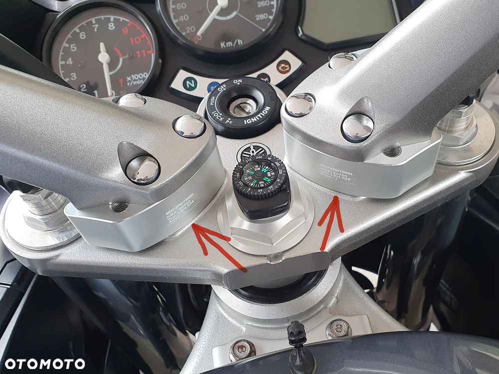 Yamaha FJR - 13
