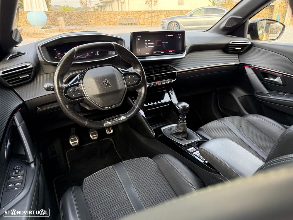 Peugeot 208 1.2 PureTech GT - 11