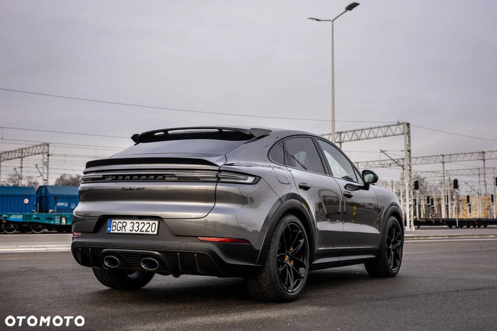 Porsche Cayenne Turbo GT - 7