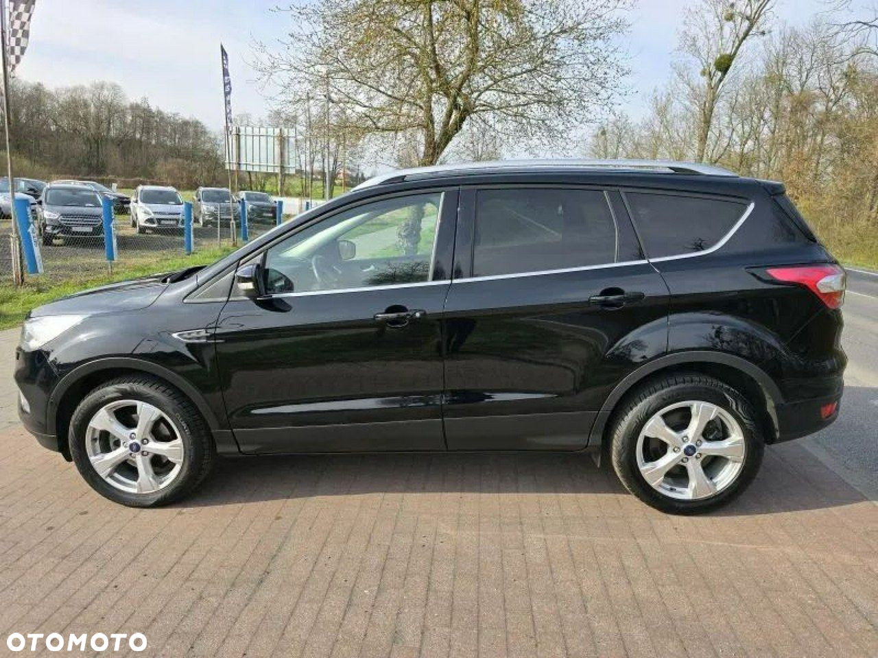 Ford Kuga - 4