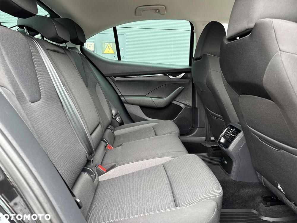 Skoda Octavia 2.0 TDI Edition 130 Selection DSG - 8
