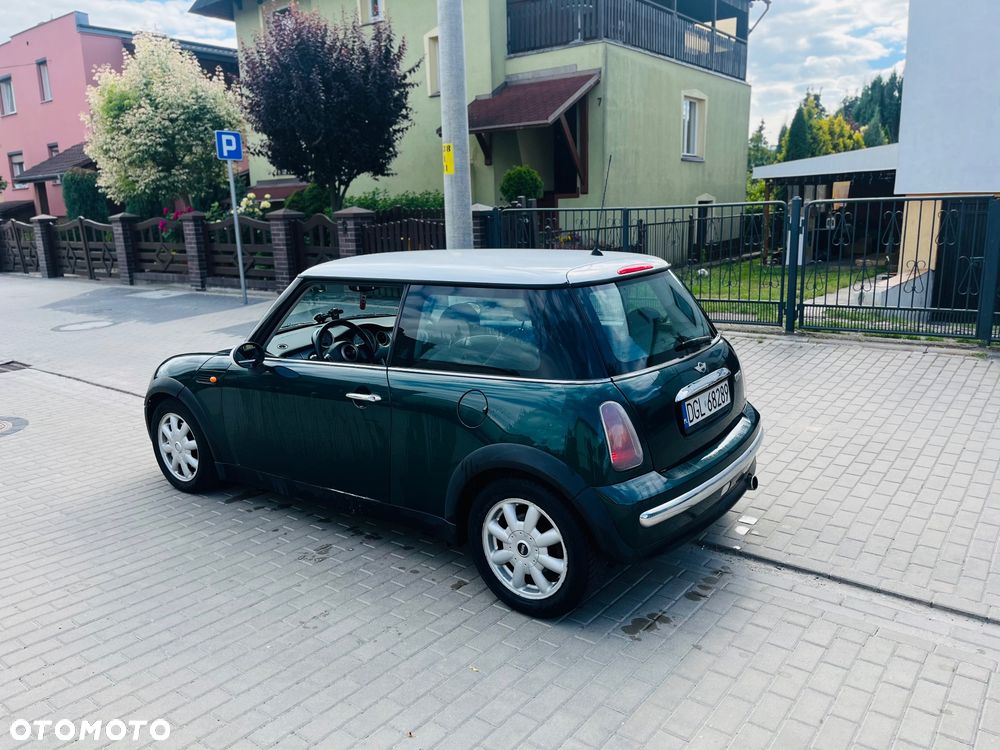 MINI Cooper Standard - 4