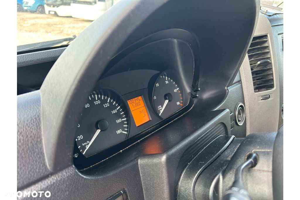 Mercedes-Benz Sprinter 516 - 17