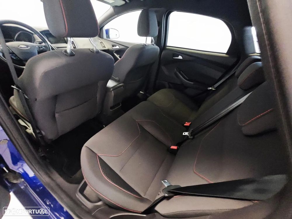 Ford Focus 1.0 EcoBoost ST-Line Aut. - 53