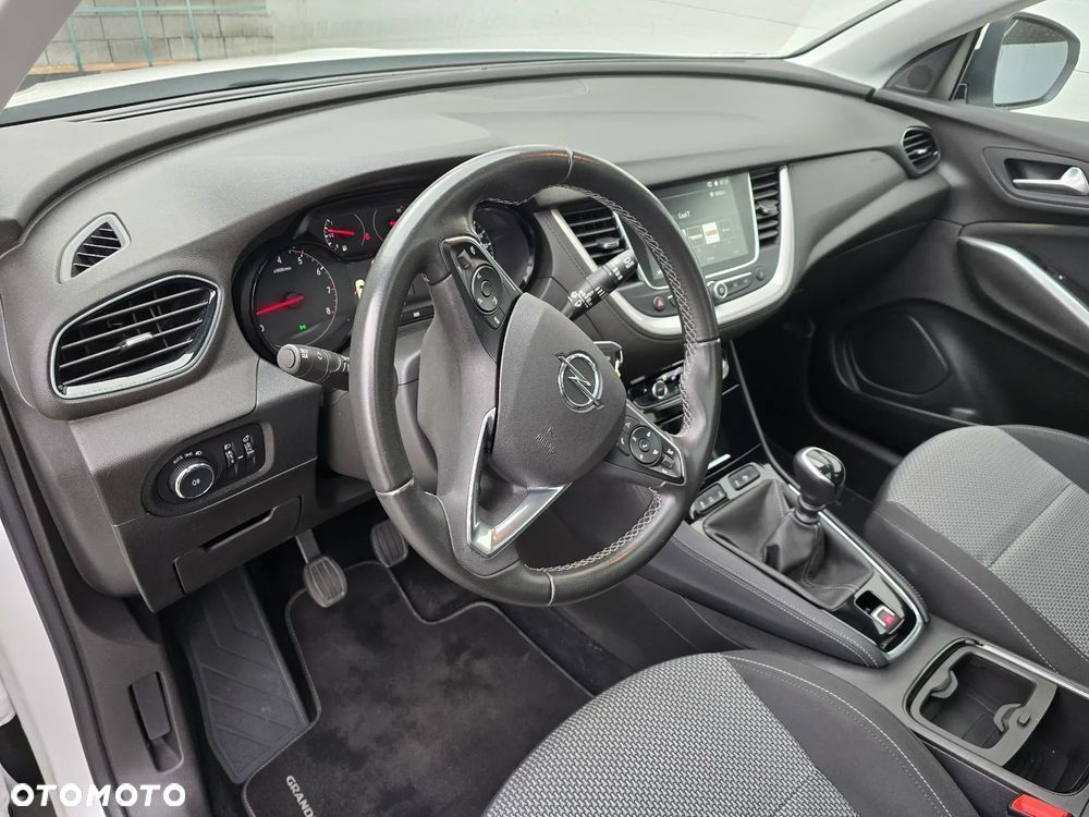 Opel Grandland X 1.2 Start/Stop 2020 - 24