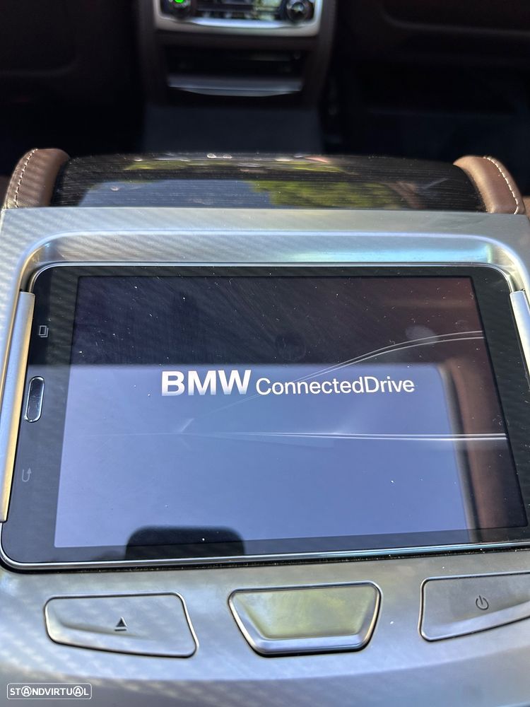 BMW 740 Ld xDrive Pack M - 12