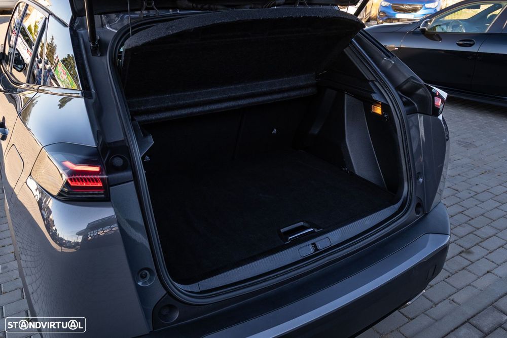 Peugeot 2008 1.2 PureTech GT EAT8 - 10