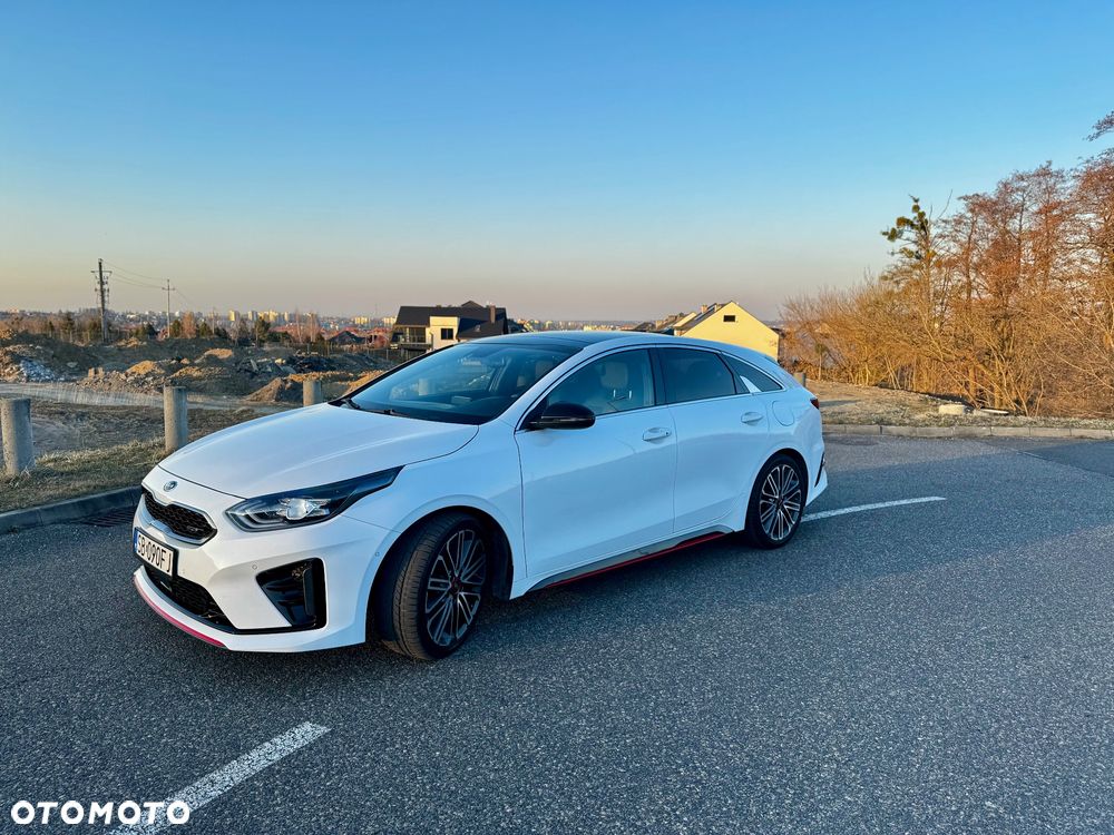 Kia ProCeed 1.6 T-GDI GT DCT - 2