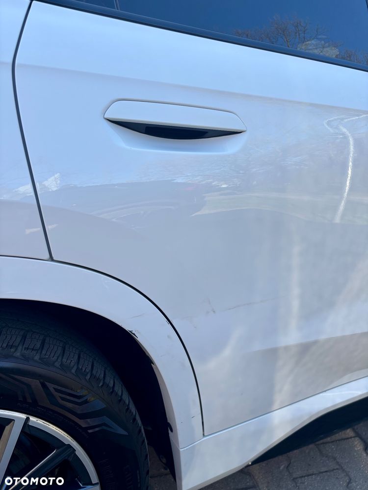 BMW iX1 xDrive30 66.5kWh M Sport - 15