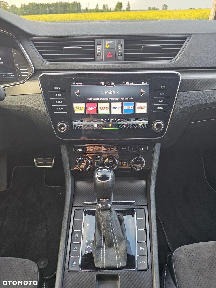 Skoda Superb 2.0 TSI Sportline DSG - 18