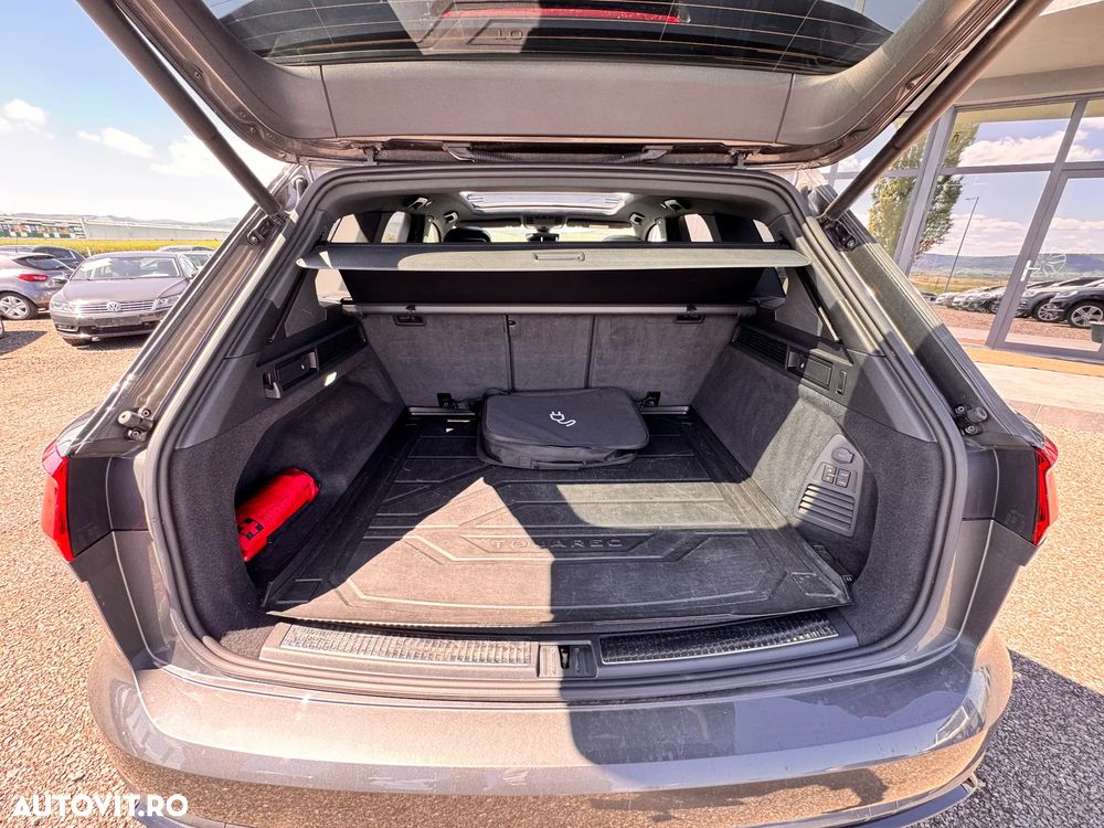 Volkswagen Touareg V6 TSI eHybrid PHEV R - 31