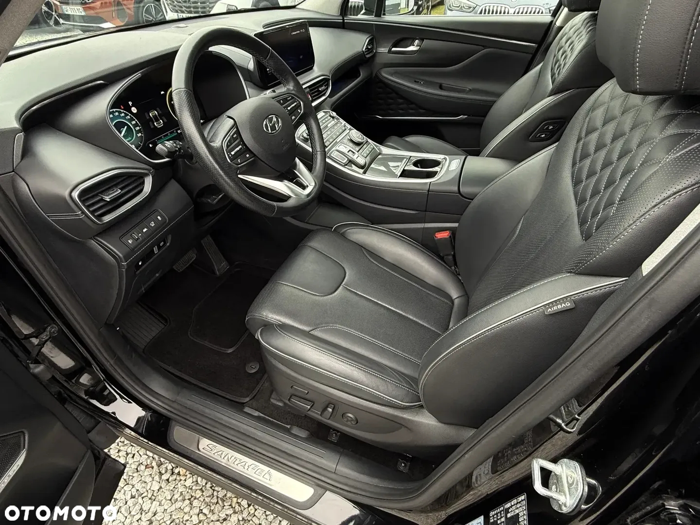 Hyundai Santa Fe 1.6 Plugin-Hybrid 4WD SEVEN Signature - 24