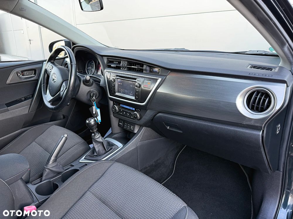 Toyota Auris 1.6 Life+ - 31