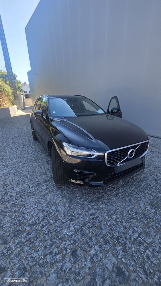 Volvo XC 60 2.0 T8 PHEV R-Design AWD - 4