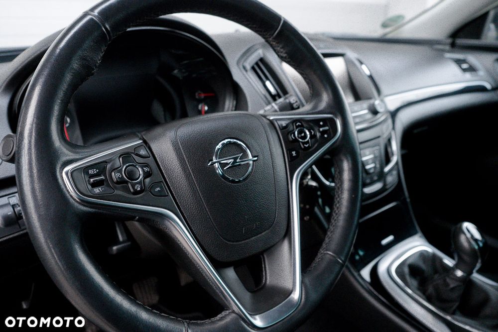 Opel Insignia 1.4 T Cosmo S&S - 17