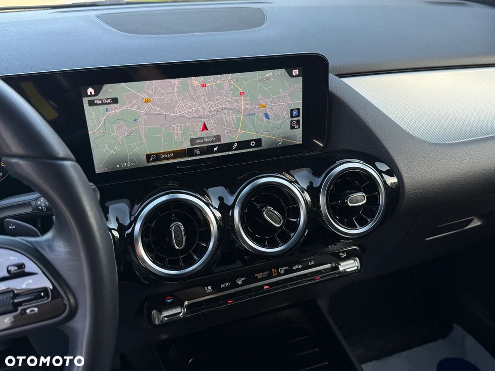 Mercedes-Benz GLA 200 Style - 16