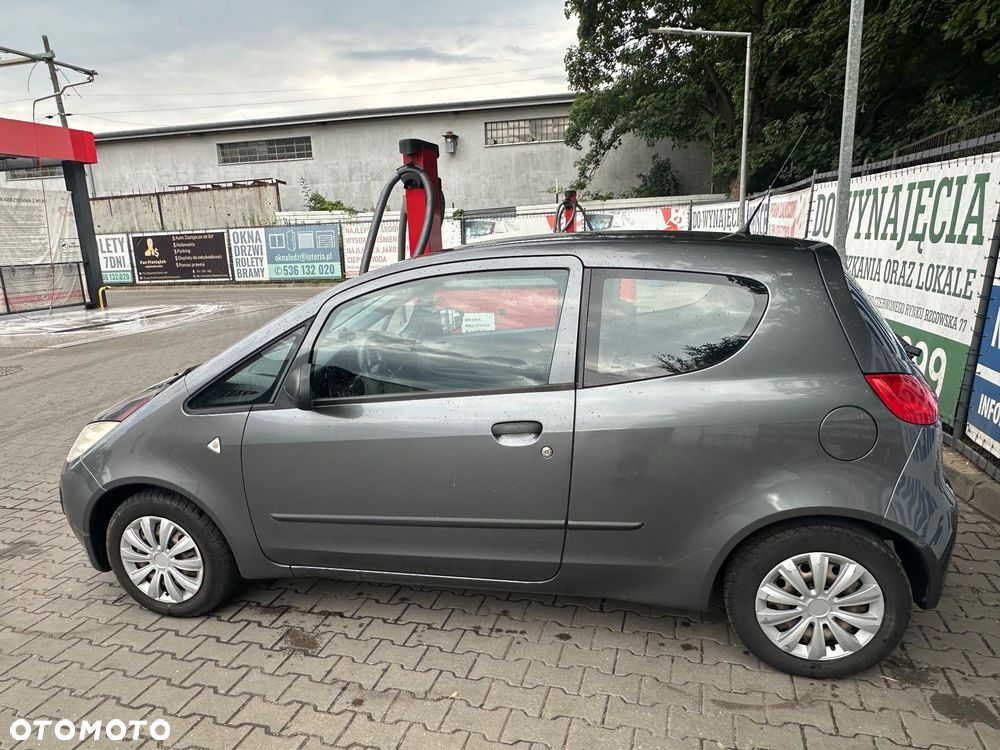 Mitsubishi Colt 1.1 - 15