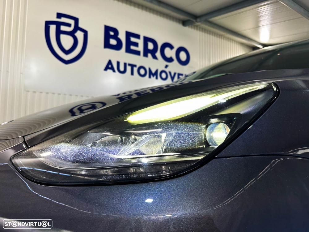 Tesla Model Y Long Range Dual Motor AWD - 14