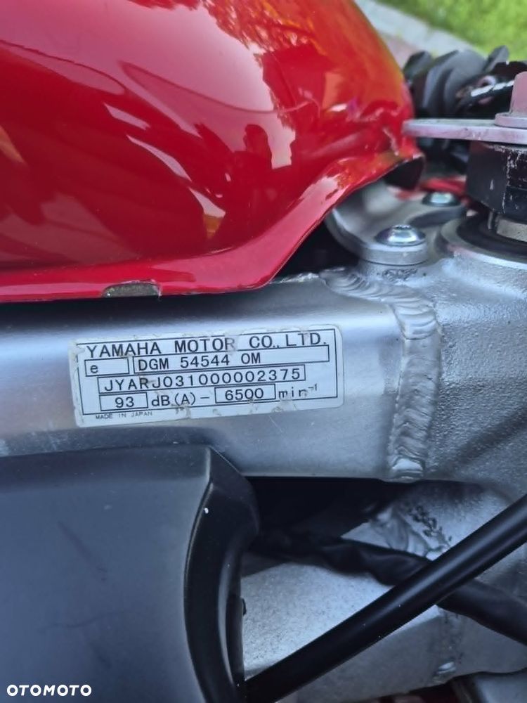 Yamaha R6 - 11