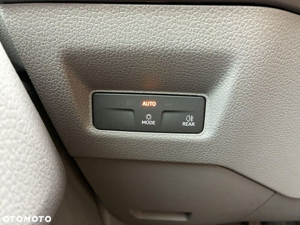 Volkswagen Crafter 35 Brygadówka/L4H3, 2.0 BiTDI 163KM, 4490mm, Wysoki dach, r.o. 4490 mm, manualna 6-biegowa - 28
