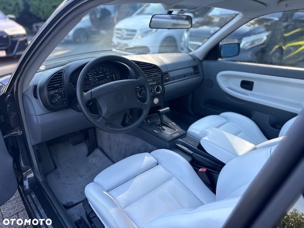 BMW Seria 3 318is - 14