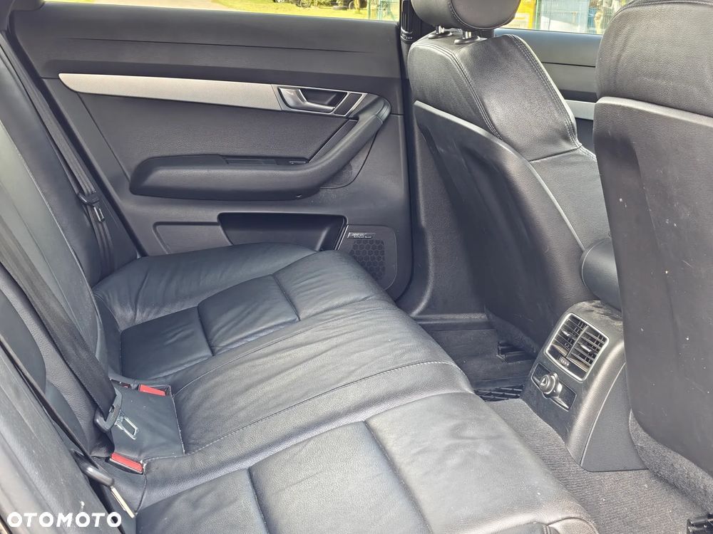 Audi A6 Avant 2.0 TDI Multitronic - 25
