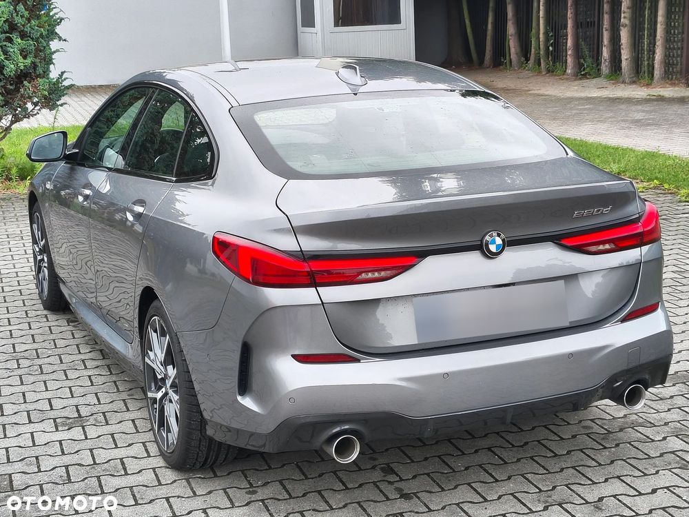 BMW Seria 2 220d M Sport - 12