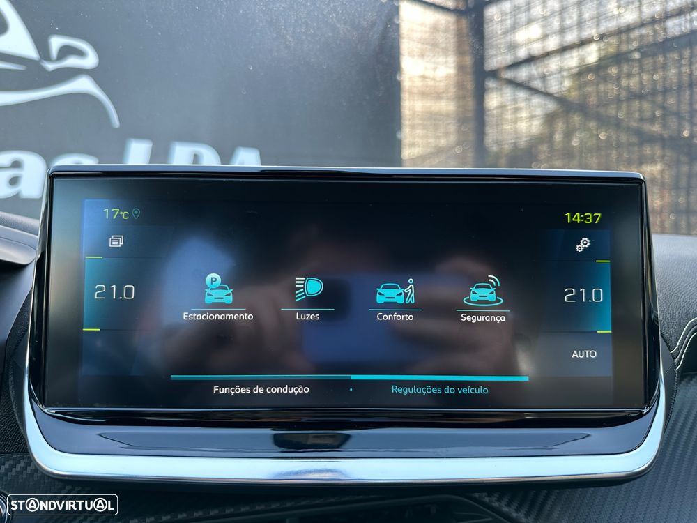 Peugeot e-208 GT+ - 27