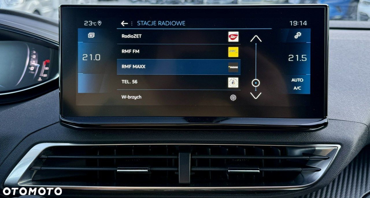 Peugeot 3008 1.5 BlueHDi Allure Pack S&S EAT8 - 26