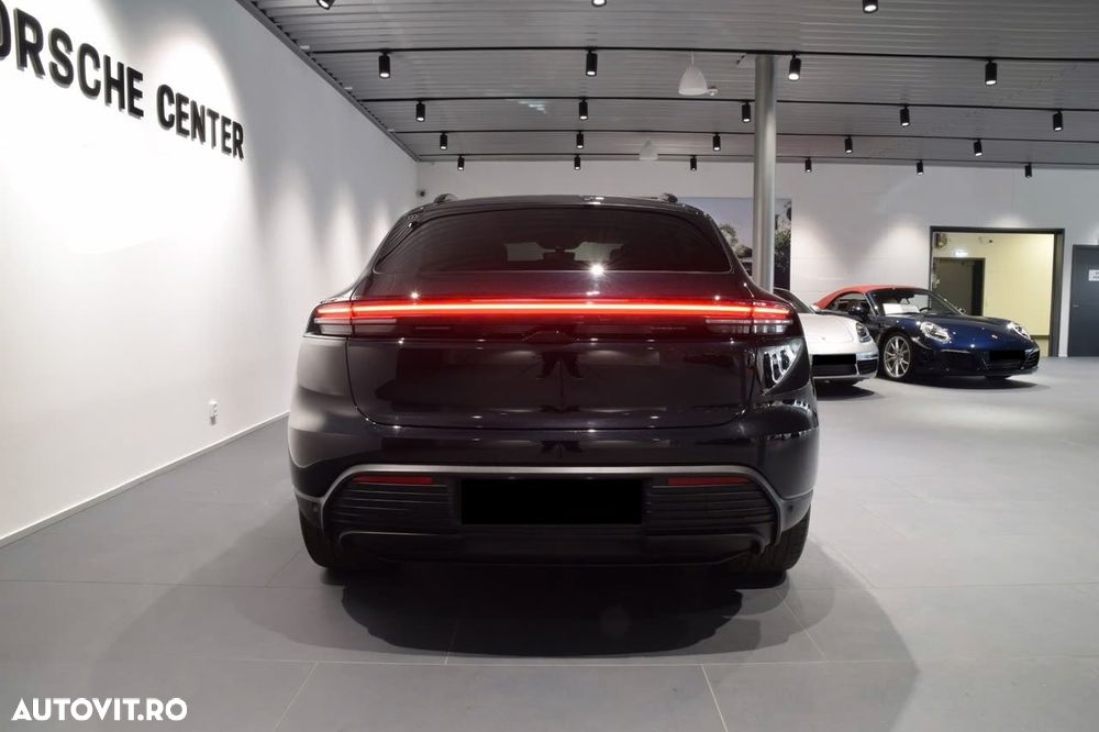 Porsche Macan Standard - 4