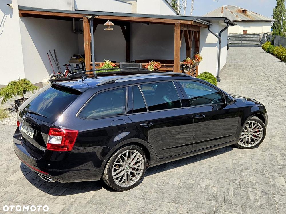 Skoda Octavia 2.0 TDI DSG RS - 12