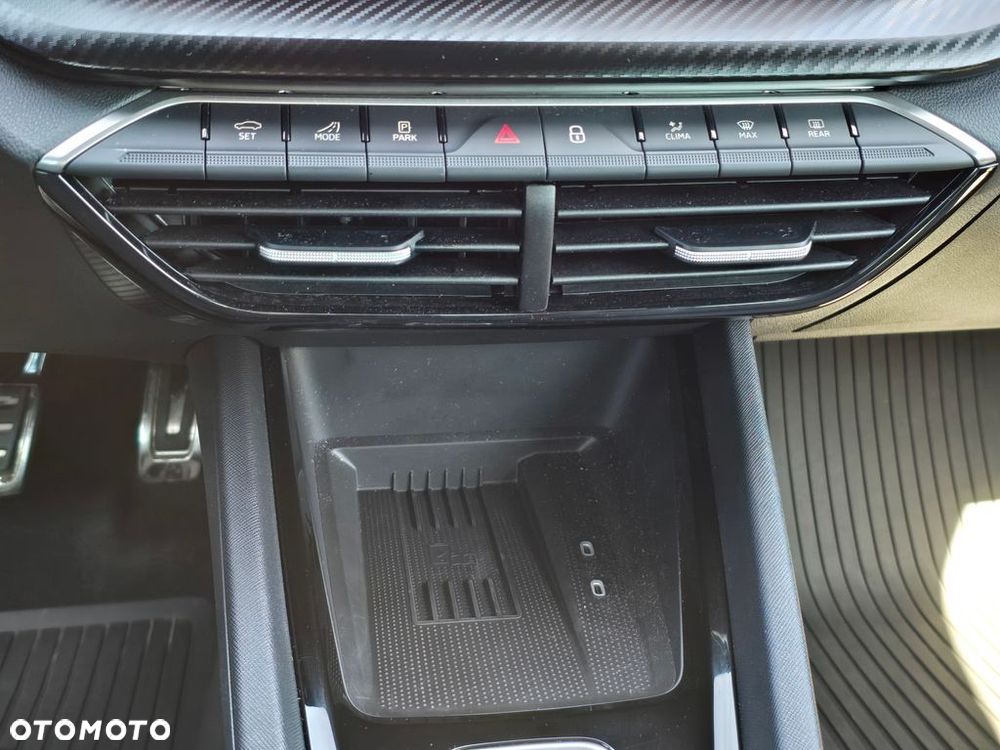 Skoda Octavia 1.5 TSI mHEV Sportline DSG - 41