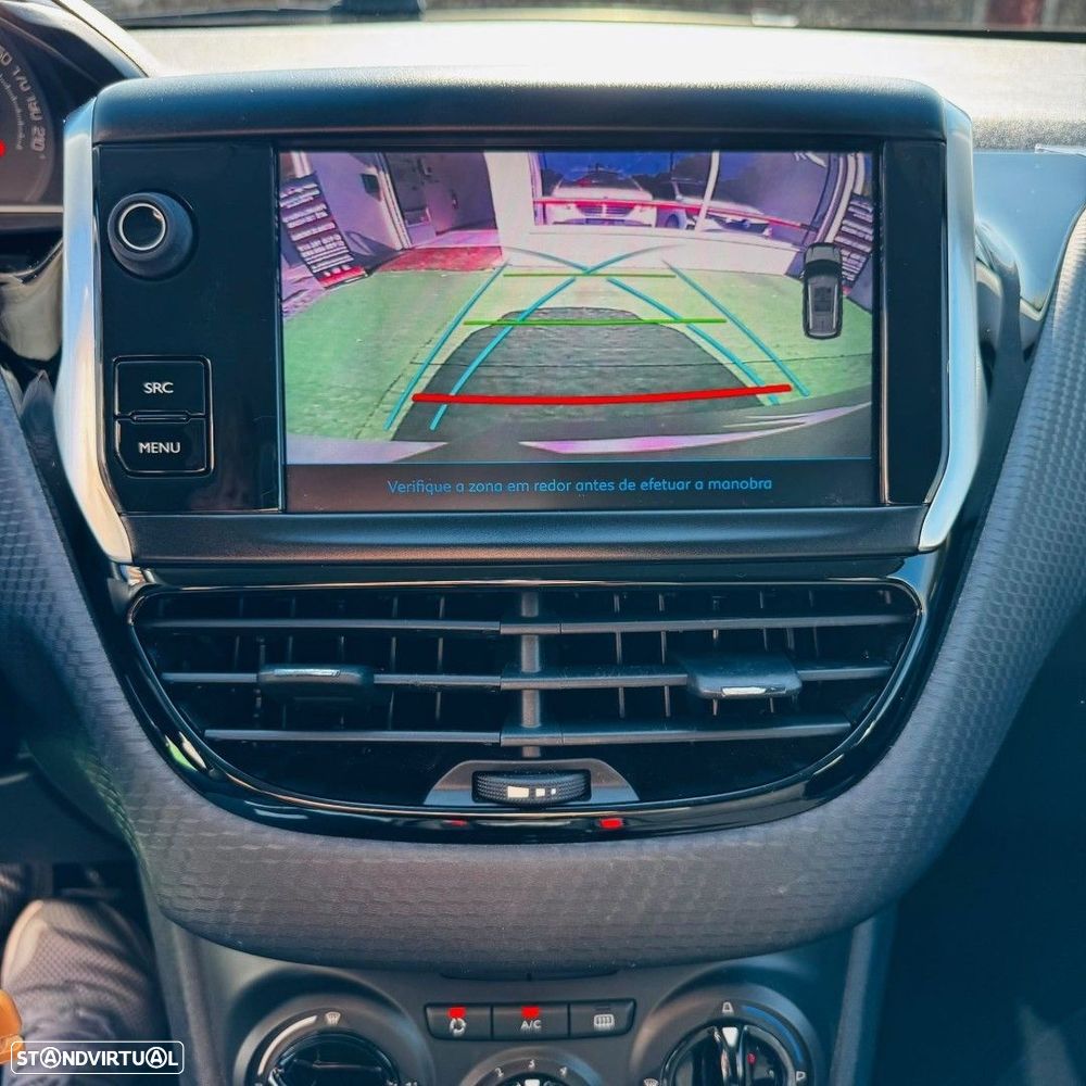 Peugeot 2008 1.2 PureTech Style — fotografia 14