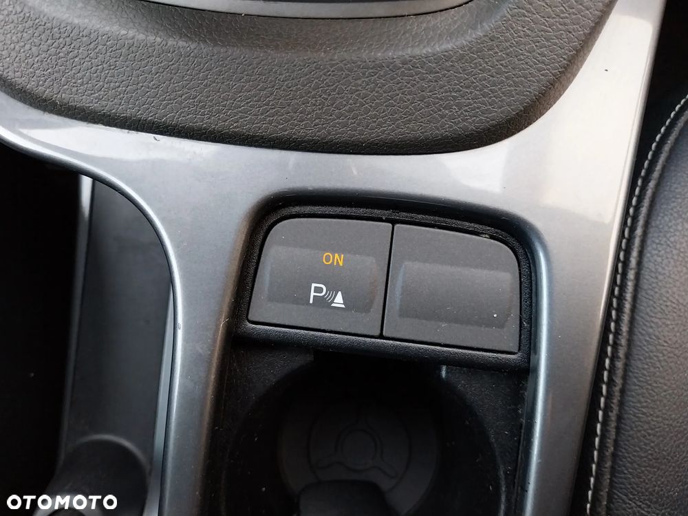 Ford Kuga 2.0 TDCi 4x4 Titanium - 24