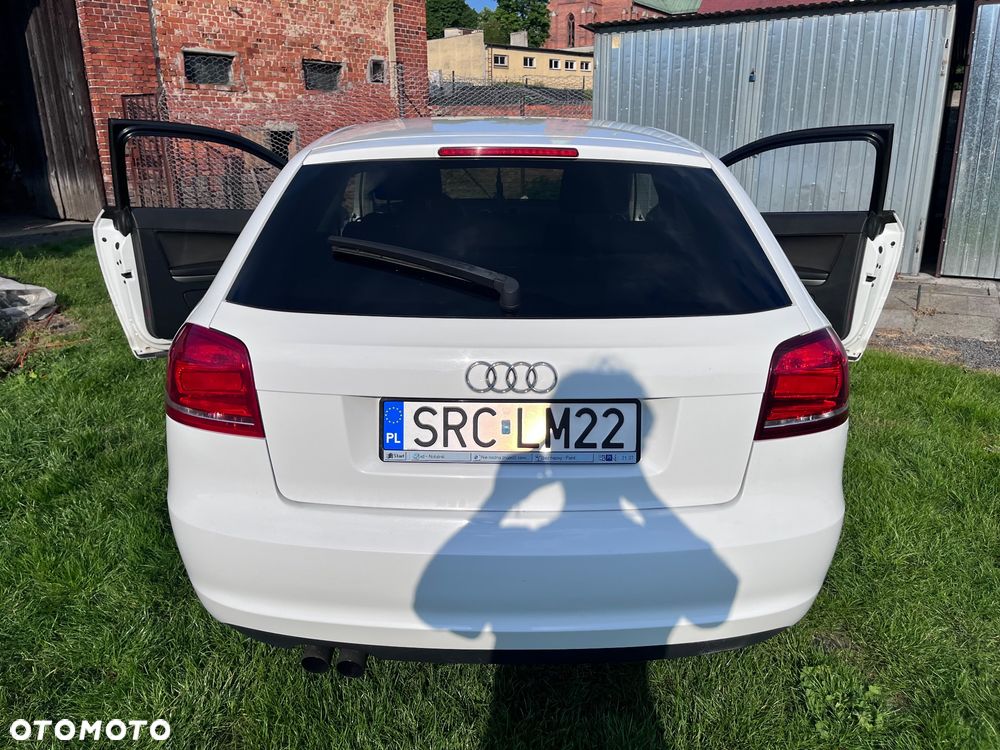 Audi A3 3-drzwiowe 2.0 TDI DPF Ambiente - 12