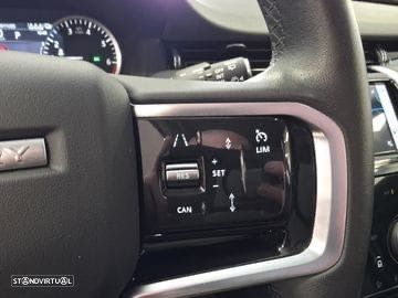 Land Rover Discovery Sport P300e R-Dynamic HSE - 11